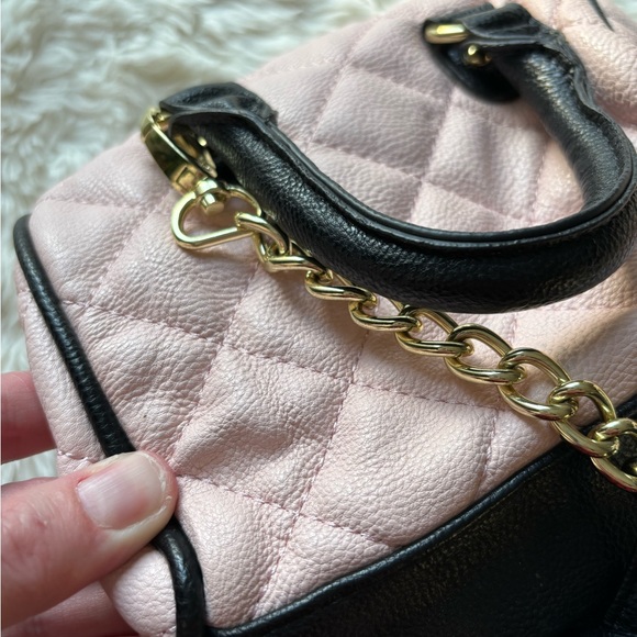 Betsey Johnson purse - Picture 10 of 13